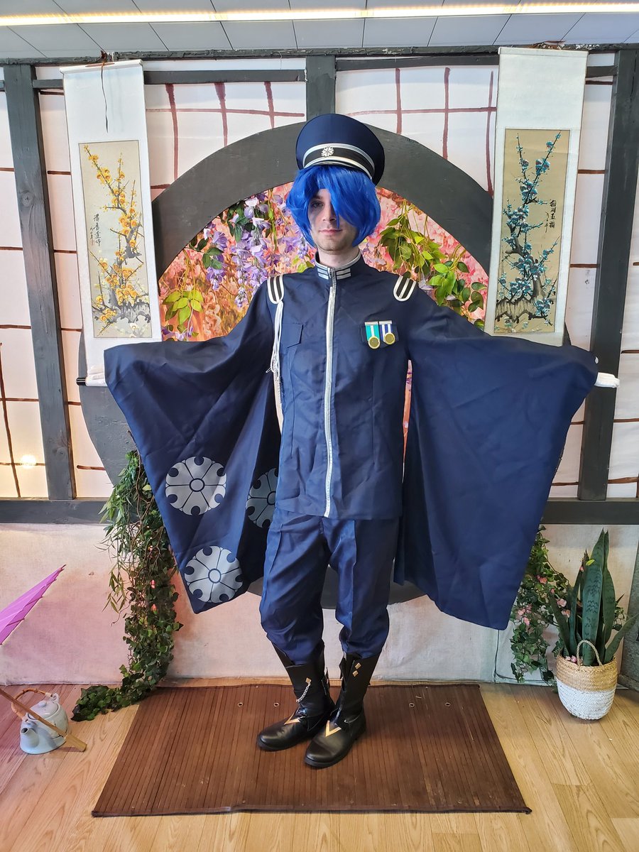 vougz3's tweet photo. Last outfit from Tekko! Senbonzakura Kaito! https://t.co/x6PfToMM2J