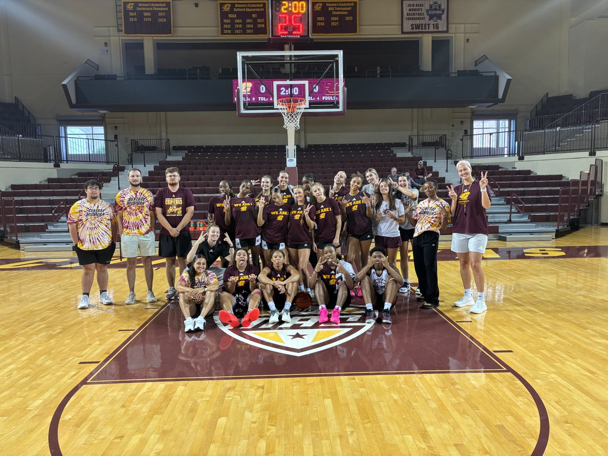 The best vibes on our last day of summer workouts ☀️😎

#FireUpChips🔥⬆️🏀 | #WeAre1