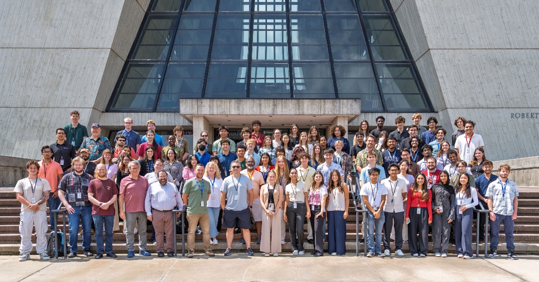 Happy #NationalInternDay! Working alongside our scientific, engineering, computing, and operations professionals, our interns support and advance particle physics and accelerator research. 🤩 

Learn more about internship opportunities at internships.fnal.gov.