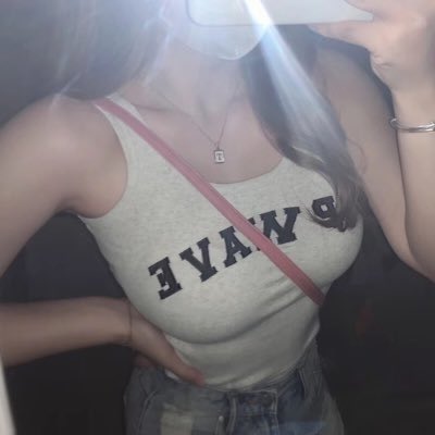 現役大学生のぱいずり
何分耐えられますか？
3分以上耐えられる人いるかな...