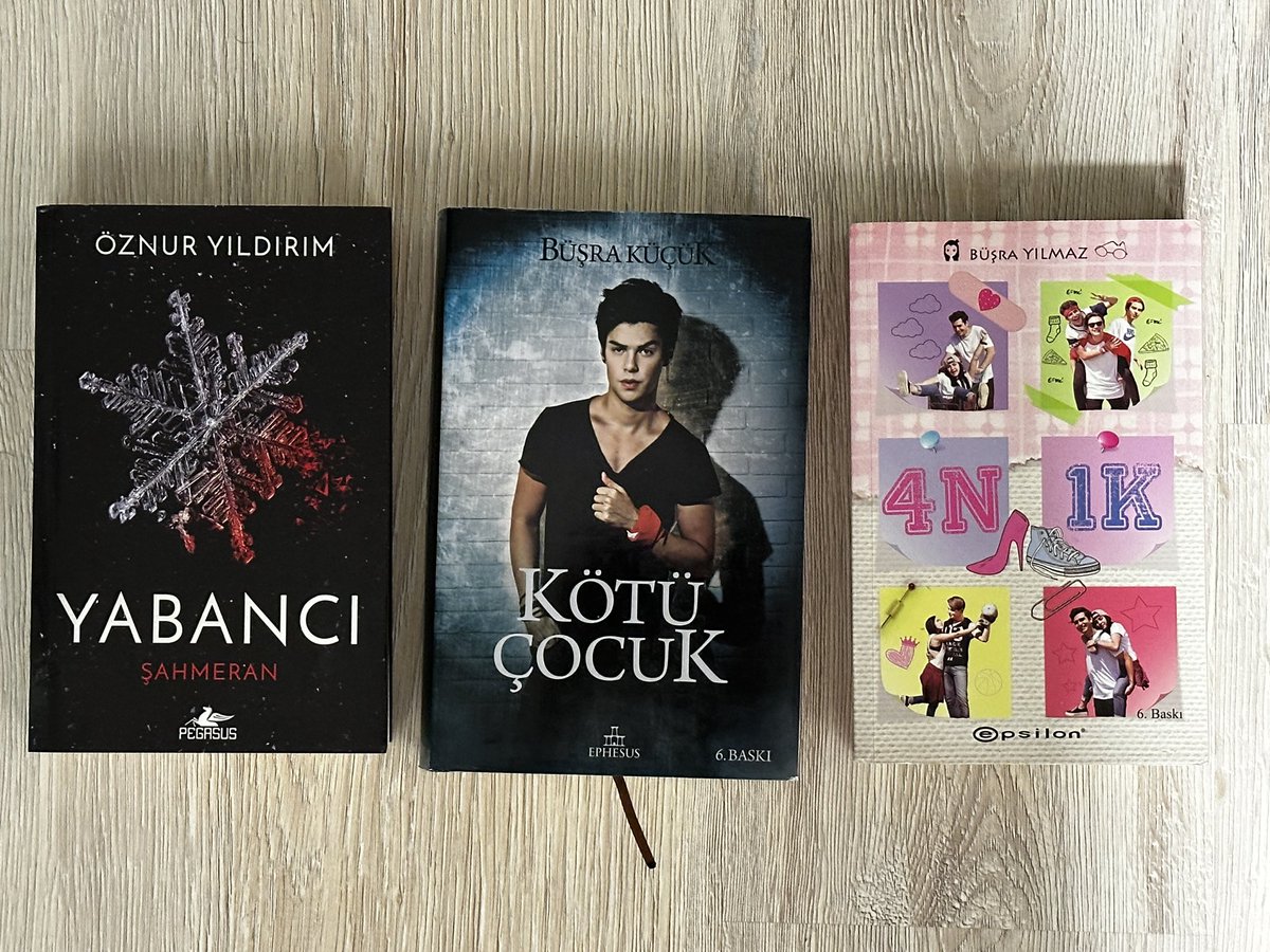 bok vardı gittik vizyon genişlettik entelektüel edindik kimseyle muhabbet edemez olduk herkes boş geliyor