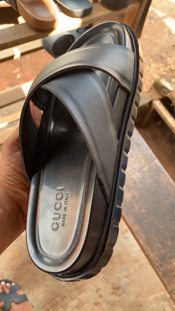 Fiwasewaaa's tweet image. Handcrafted Heat for Every feet
Step bold with our unisex footwear, stitched with passion and built for all. From city streets to wild trails, FIBS has your vibe. Want a pair that screams YOU? DM us now or drop a 🔥 for a peek at our freshest kicks! #FIBSFootwear #HandmadeVibes