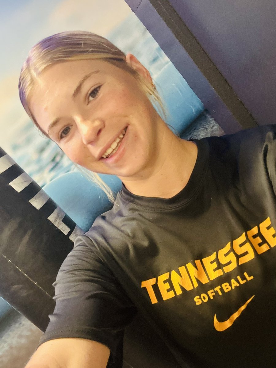 SBRRetweets's tweet photo. Check this out! PeanutSchmitz99: Two day camp @TroyTrojansSB with a broken nail (which was removed yesterday). Back at the gym this morning! #NeverStopWorkin @los_stuff @LineDsoftball @ExtraInningSB @SBRRetweets @IHartFastpitch @scan1ansports @QrRecruiter https://t.co/5aROR2U4cB