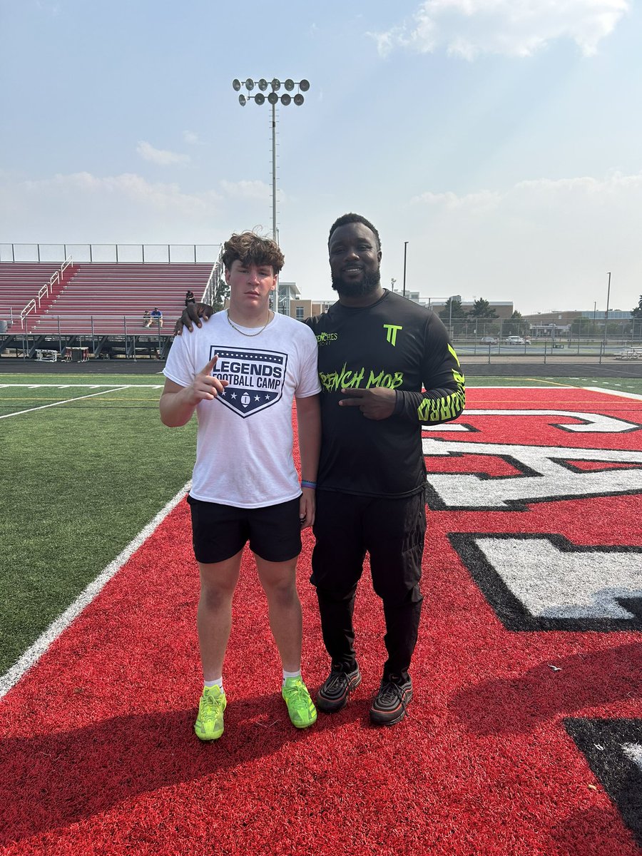 Ean O'Neill 2027 (@eanoneill11) on Twitter photo Another GREAT training session with Coach Williams today! Thank you, coach for making another trip to Minnesota!
Can’t wait for future training sessions!
<a href="/JuliusTrenches/">Julius Williams</a> <a href="/TrenchMobGA/">Trench Mob</a> <a href="/TMobusa/">TrenchMOBUSA</a> Another GREAT training session with Coach Williams today! Thank you, coach for making another trip to Minnesota!
Can’t wait for future training sessions!
<a href="/JuliusTrenches/">Julius Williams</a> <a href="/TrenchMobGA/">Trench Mob</a> <a href="/TMobusa/">TrenchMOBUSA</a>