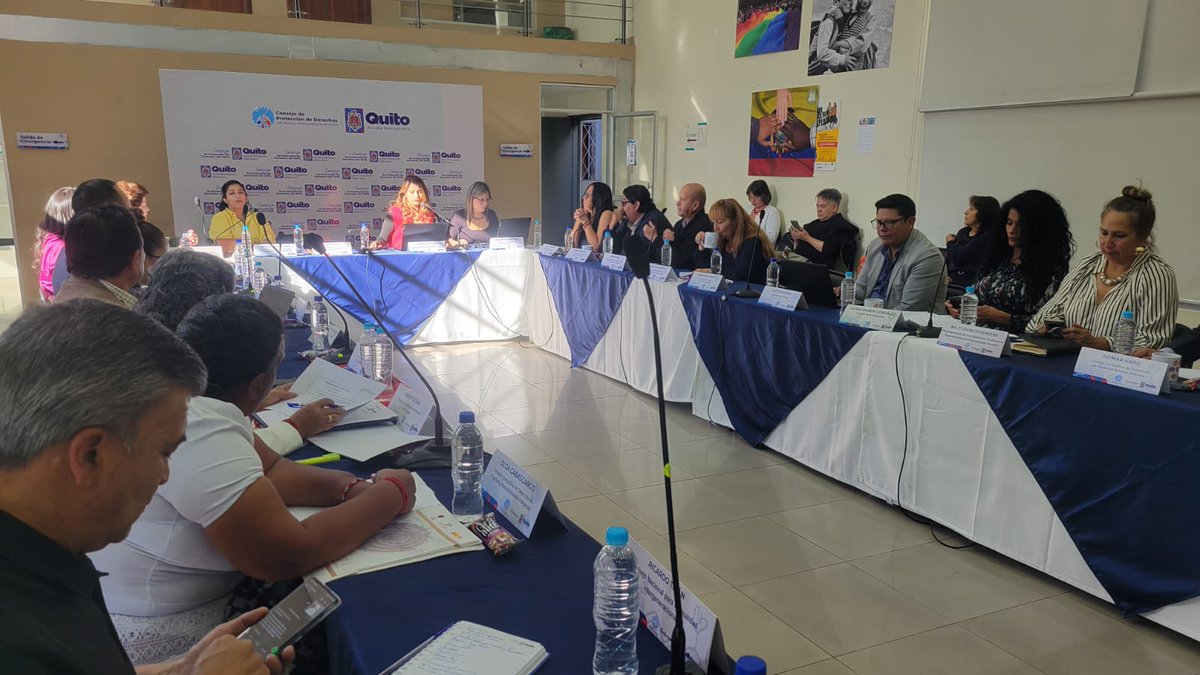 📽️#QuitoConDerechos | En este momento, damos inicio a la novena sesión ordinaria del Consejo de Protección de Derechos. El primer punto en la agenda es la aprobación del acta de la sesión extraordinaria Nro. 008, la misma que es aprobada por mayoría.
💡Síguela en vivo: