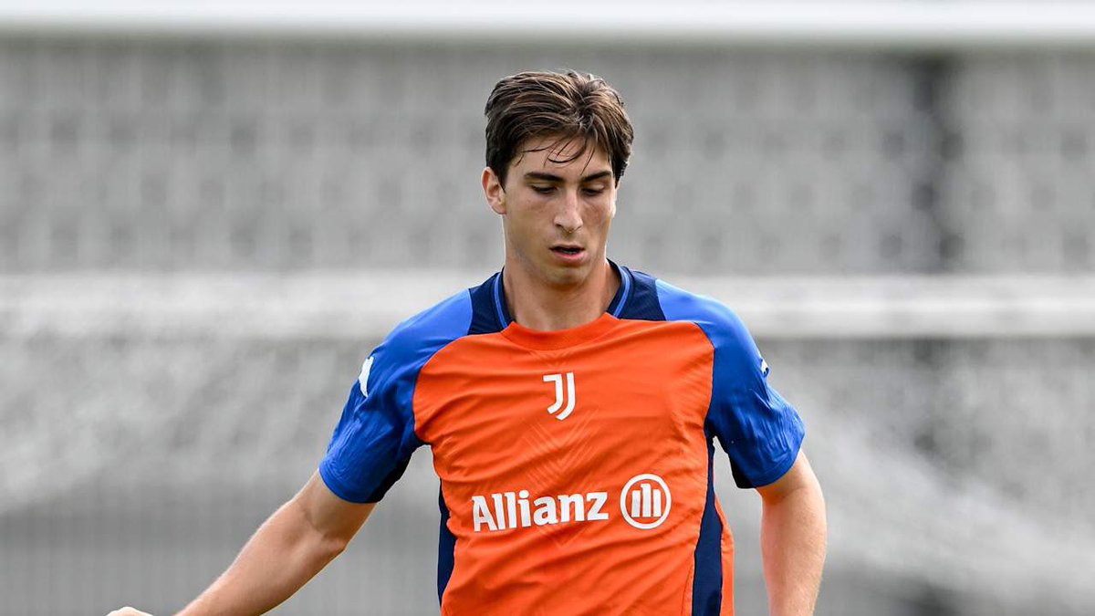 L’agente di #Miretti conferma l’interesse del #Napoli per il centrocampista della #Juventus: “Il club azzurro è interessato: aspettiamo una decisione”

▶️ napolinetwork.com/news/il-napoli…