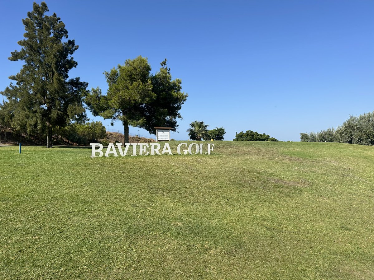 Hulmey75's tweet image. A great morning setting course records for all the wrong reasons ⛳️ 🏌️‍♂️#fore #isthatmyball #Baveriagolf #malaga
