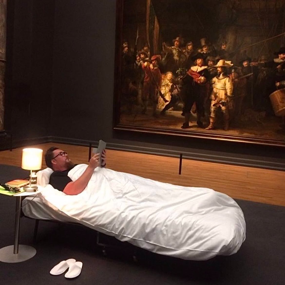 In 2017, Stefan Kasper marked the Rijksmuseum’s ten-millionth visitor and was rewarded with a private overnight experience. He dined next to masterpieces, wandered the galleries alone, and slept beneath Rembrandt’s The Night Watch.