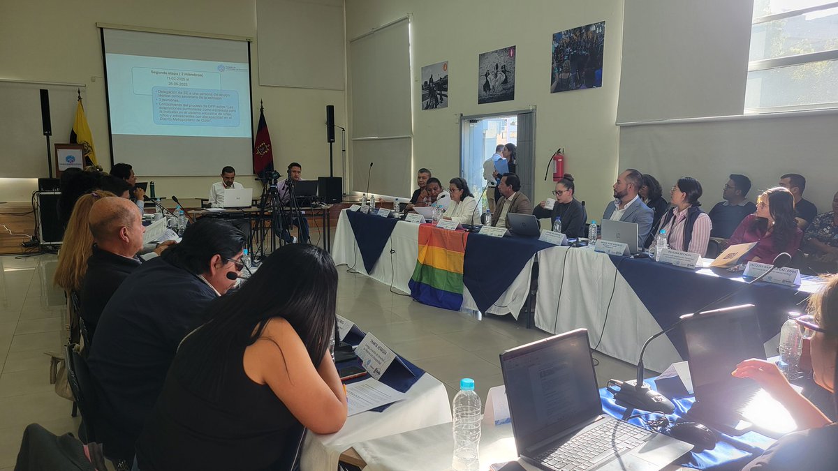 ♿ #QuitoConDerechos | En el segundo punto del orden del día, la Consejera Nancy Rosas, presenta el informe de la comisión ocasional para liderar la mesa técnica interinstitucional de trabajo interinstitucional para la protección de las y los estudiantes con discapacidad en las