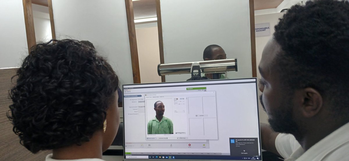 andy_marcelus8's tweet photo. Visite d'évaluation des nouveaux locaux de la @DIEHaiti à Canapé-Vert avec le Directeur Général de l’Immigration. Engagement renouvelé pour un service public fiable et accessible dans l'Ouest.
@AndyMarcelus https://t.co/CFKaHlLziy