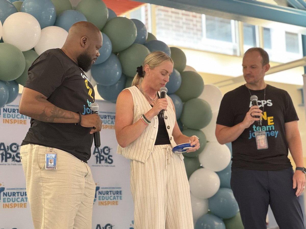 This year’s Leadership Academy was one for the books! I’m always so thrilled to connect with inspiring leaders, share ideas and grow together! Here’s to another great year of leading with heart and purpose.