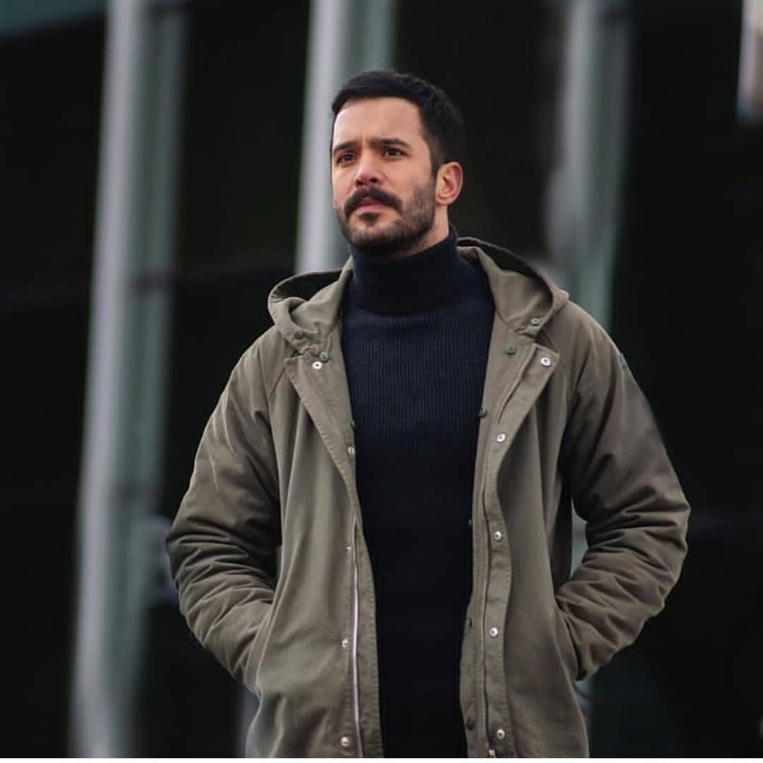 esr33q's tweet image. Kuzgun ve Alparslan ✨✨
#BarişArduç #kuzgun #Alparslan