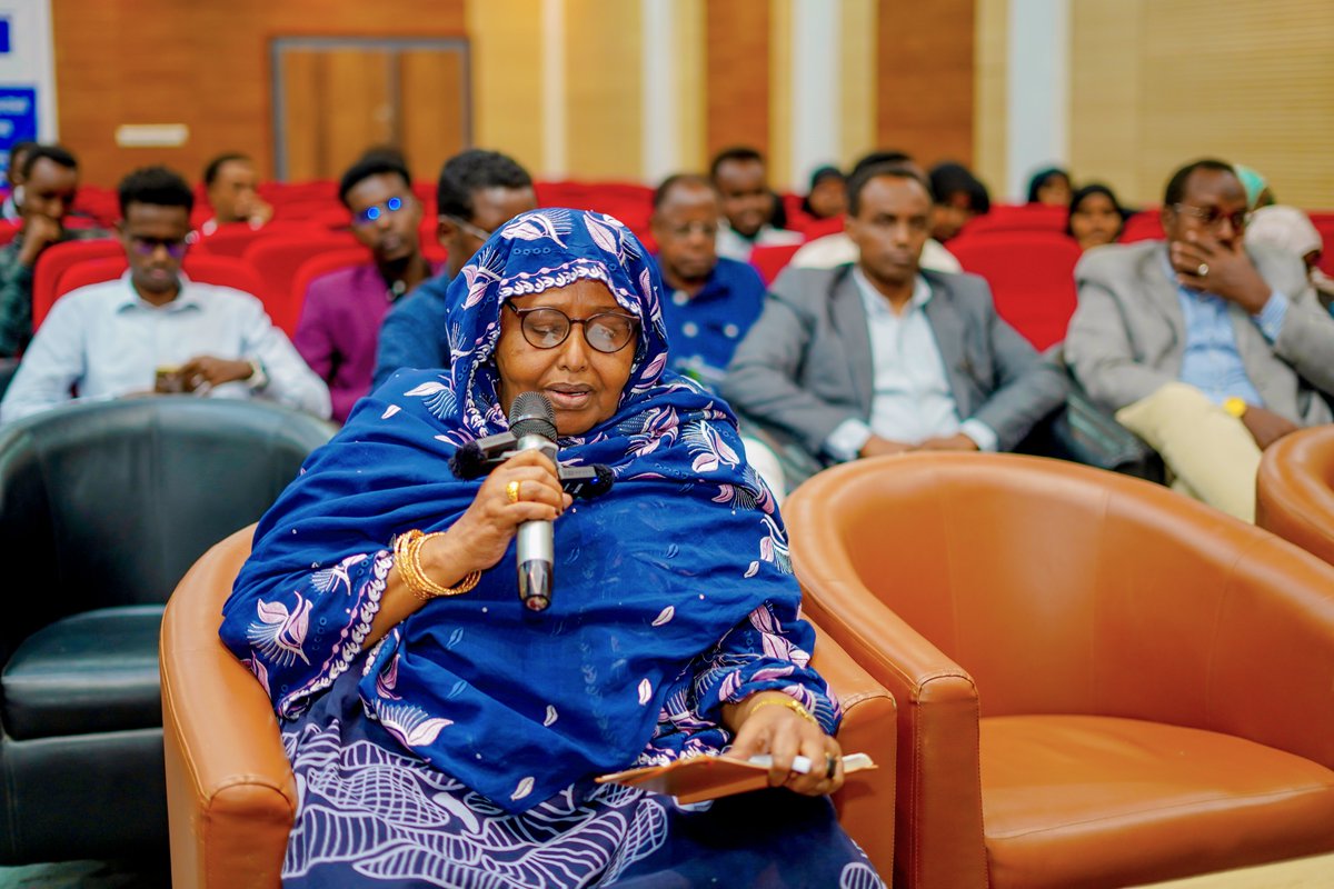 Last night was a full house at the consultation between the Federal Government of Somalia and Civil Society Organizations (CSOs) on Participatory Budgeting. The event was organized by <a href="/SONSA_NSA/">𝐒𝐨𝐦𝐚𝐥𝐢𝐚 𝐍𝐨𝐧-𝐒𝐭𝐚𝐭𝐞 𝐀𝐜𝐭𝐨𝐫𝐬</a> under the <a href="/GoleKaab/">Gole Kaab</a> Project.