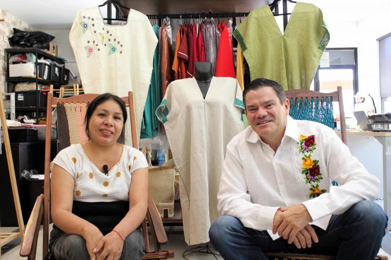 Artesanas de Tipikal llevan el bordado yucateco a escenarios internacionales con respaldo del gobierno estatal - LaRevistaP larevista.com.mx/artesanas-de-t…