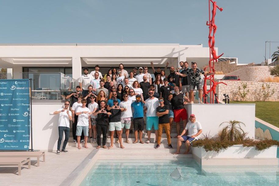 TonyBoyle.sol (@tonyboyletweets) on Twitter photo Big news — I’ve officially joined <a href="/islanddao/">IslandDAO 🏝️</a> as CTO!
Humbled to be asked, and beyond excited to accept.
Am I leaving <a href="/metaplex/">Metaplex 🦾</a>? HELL NO.
Now I get to build with TWO of my favorite teams in Web3. ❤️
More Metaplex on the islands incoming! 🦾 Big news — I’ve officially joined <a href="/islanddao/">IslandDAO 🏝️</a> as CTO!
Humbled to be asked, and beyond excited to accept.
Am I leaving <a href="/metaplex/">Metaplex 🦾</a>? HELL NO.
Now I get to build with TWO of my favorite teams in Web3. ❤️
More Metaplex on the islands incoming! 🦾