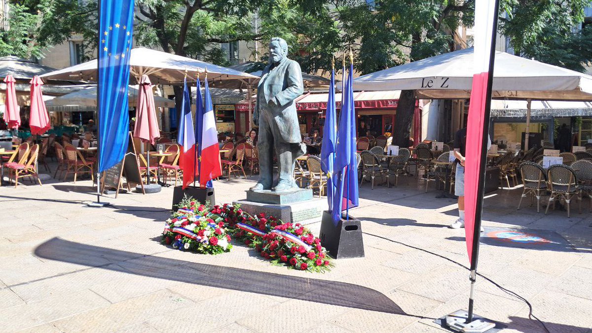 111 ans : Jean Jaurès assassiné

En ces temps troublés, face au retour de la haine, son œuvre résonne plus que jamais.

La #paix, l’éveil des consciences et la #liberté de pensée, ses combats sont toujours d’actualité, car rien n’est jamais acquis.

À son image, sachons rester