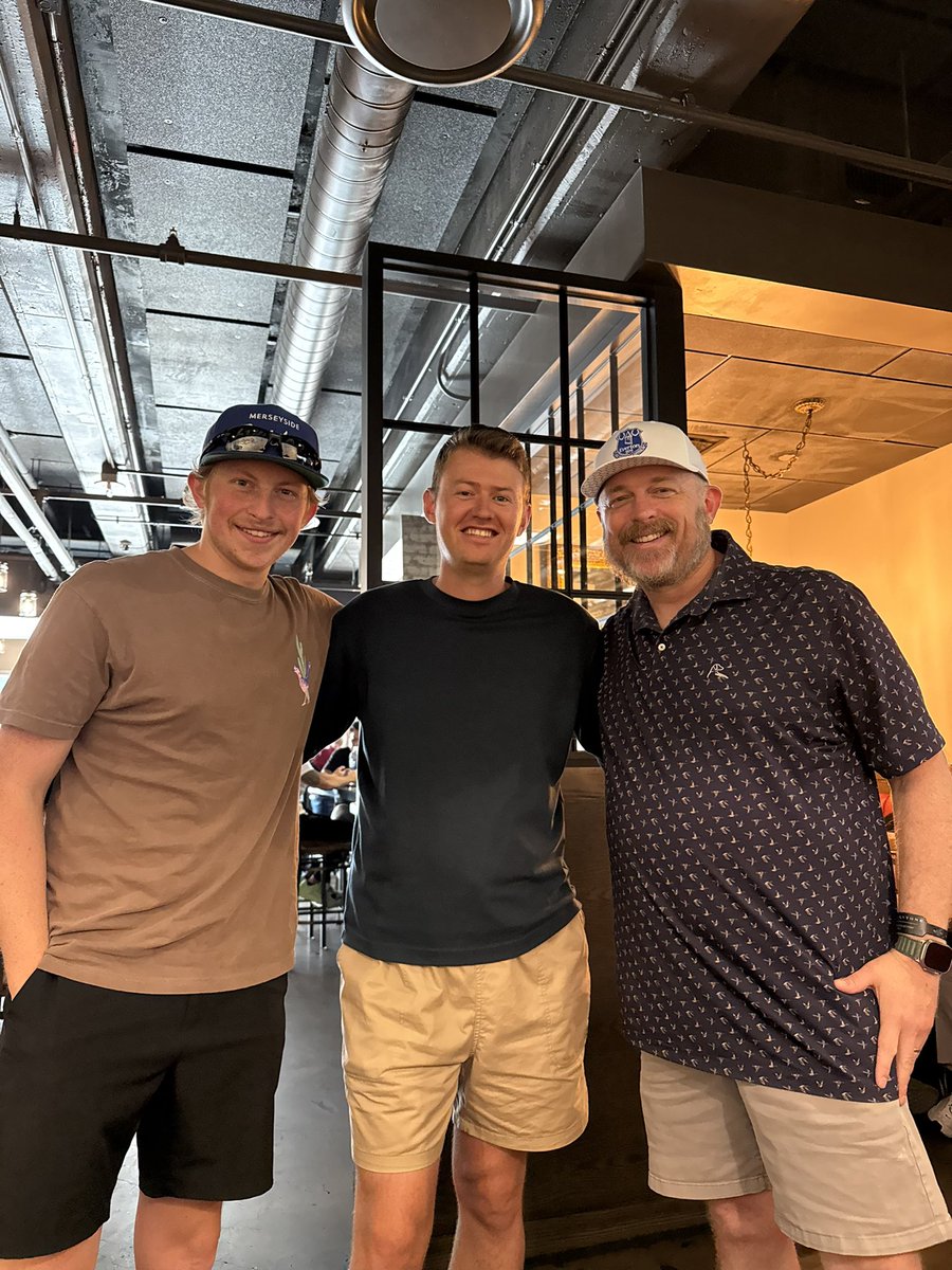 Nothing takes the sting out of a lackluster <a href="/Everton/">Everton</a> game we drove 7 hours for - like some Chicago style deep dish pizza with our favorite EFC writer..  <a href="/Paddy_Boyland/">Patrick Boyland</a> #UTFT