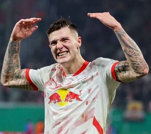 🚨🗣 JUST IN - Fabrizio:

"Benjamin Sesko is VERY OPEN to joining Man Utd even without European or Champions League football.

"The conversation between United and Sesko is entering into details of the project and vision, not only financial details." [<a href="/FabrizioRomano/">Fabrizio Romano</a>, YT]