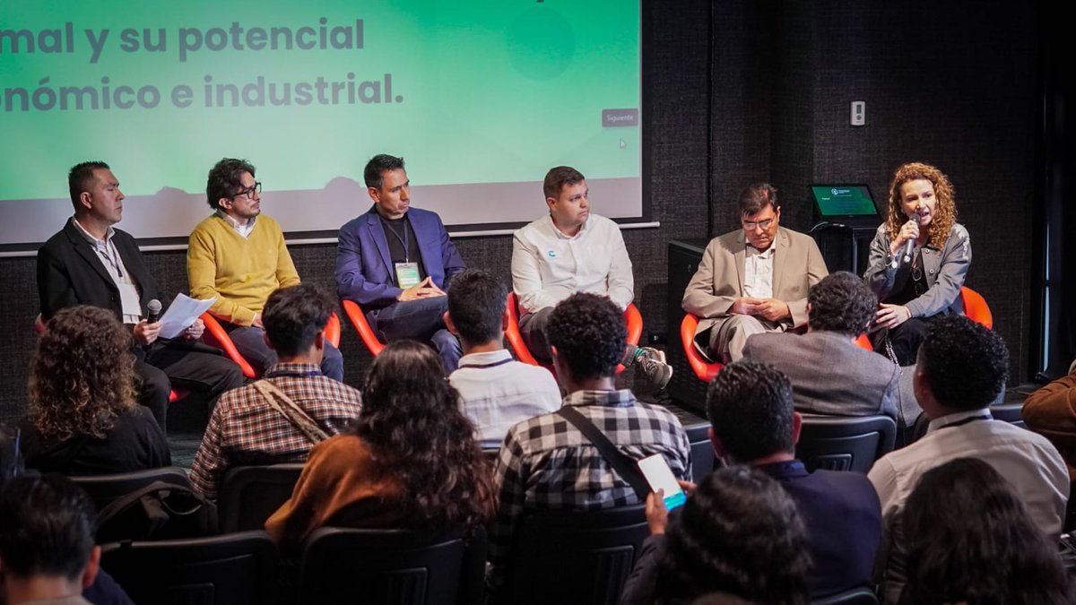 <a href="/acopi_nacional/">ACOPI Nacional</a> <a href="/AdrianaMGutierr/">Adriana M Gutierrez</a> <a href="/vicsaavedraM/">Víctor Saavedra</a> <a href="/Bogota/">Alcaldía de Bogotá</a> 🗣️ “Desde Atenea impulsamos a Bogotá como referente en investigación, desarrollo tecnológico y productivo en cannabis con uso medicinal. Con la primera convocatoria distrital destinamos más de $1.300 millones, que junto a la contrapartida privada sumaron más de $2.100 millones