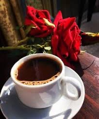 تعال..
فقلبي ما عاد يتقن الانتظار،
وخطواتي تشتاق لضيافة الحنين،
سأحمل لك فنجان قهوتي ممزوجًا بنبضي،
وأدعك تبني كهفك في صدري كما تشاء،
لكن..
كن صادقًا كزهر الربيع حين يُولد،
وكن وطنًا لا يعبرني ثم يرحل ♥️
#يمسيك بالخير والطيب  🌷