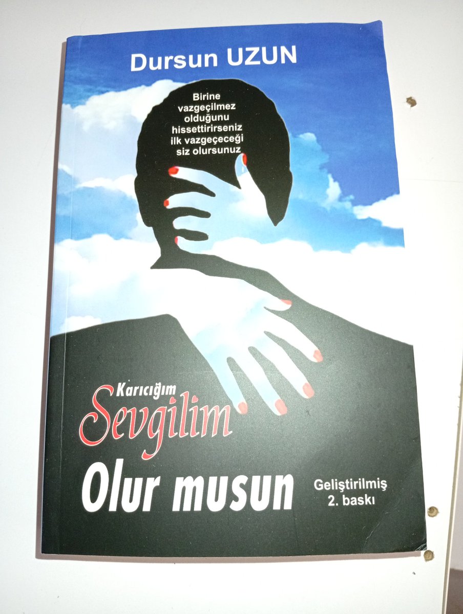 Arkadaşlar, şu yoksul yazarın kitabına bir el atın. Çoğu yazar gibi biz de ekmeğimizi kalemimizle kazanıyoruz. 
Evlilik öncesi ve sonrası davranış kalıpları ve aşkın biyolojik, psikolojik boyutlarını merak edenler için. Toplu alımlar da yüzde 15 indirim...