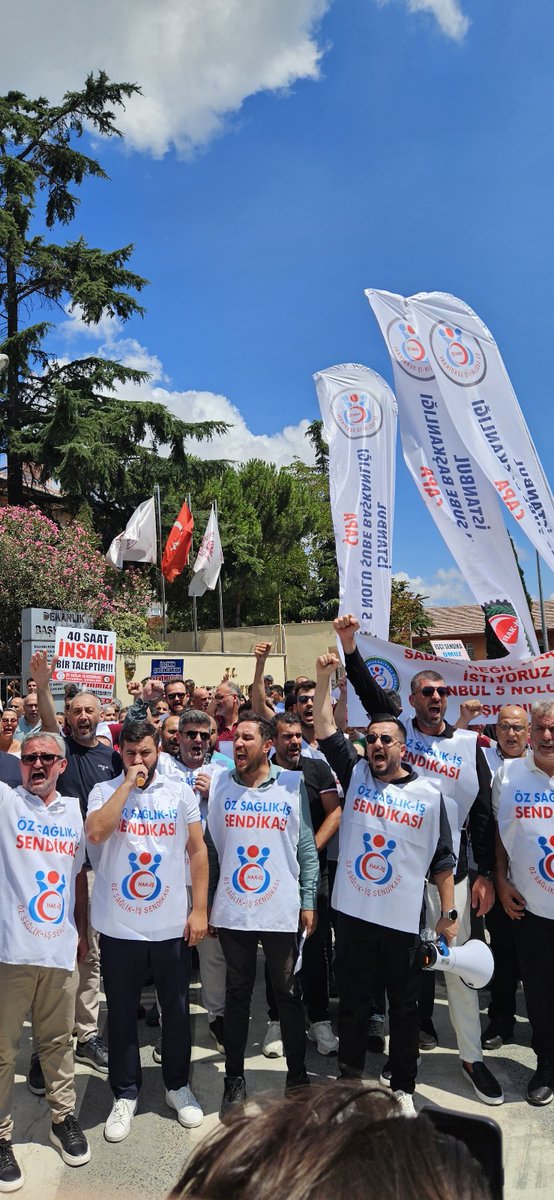 EMEKÇİNİN SESİ ÇAPA’DAN YÜKSELDİ!

İstanbul 4 Nolu Şube Başkanlığı olarak Çapa Tıp Fakültesi'nde emeğin, hakkın ve adaletin sesi olduk!

Sağlık emekçilerinin yıllardır görmezden gelinen sorunlarını, ekonomik zorlukları, adaletsiz çalışma koşullarını bir kez daha haykırdık!