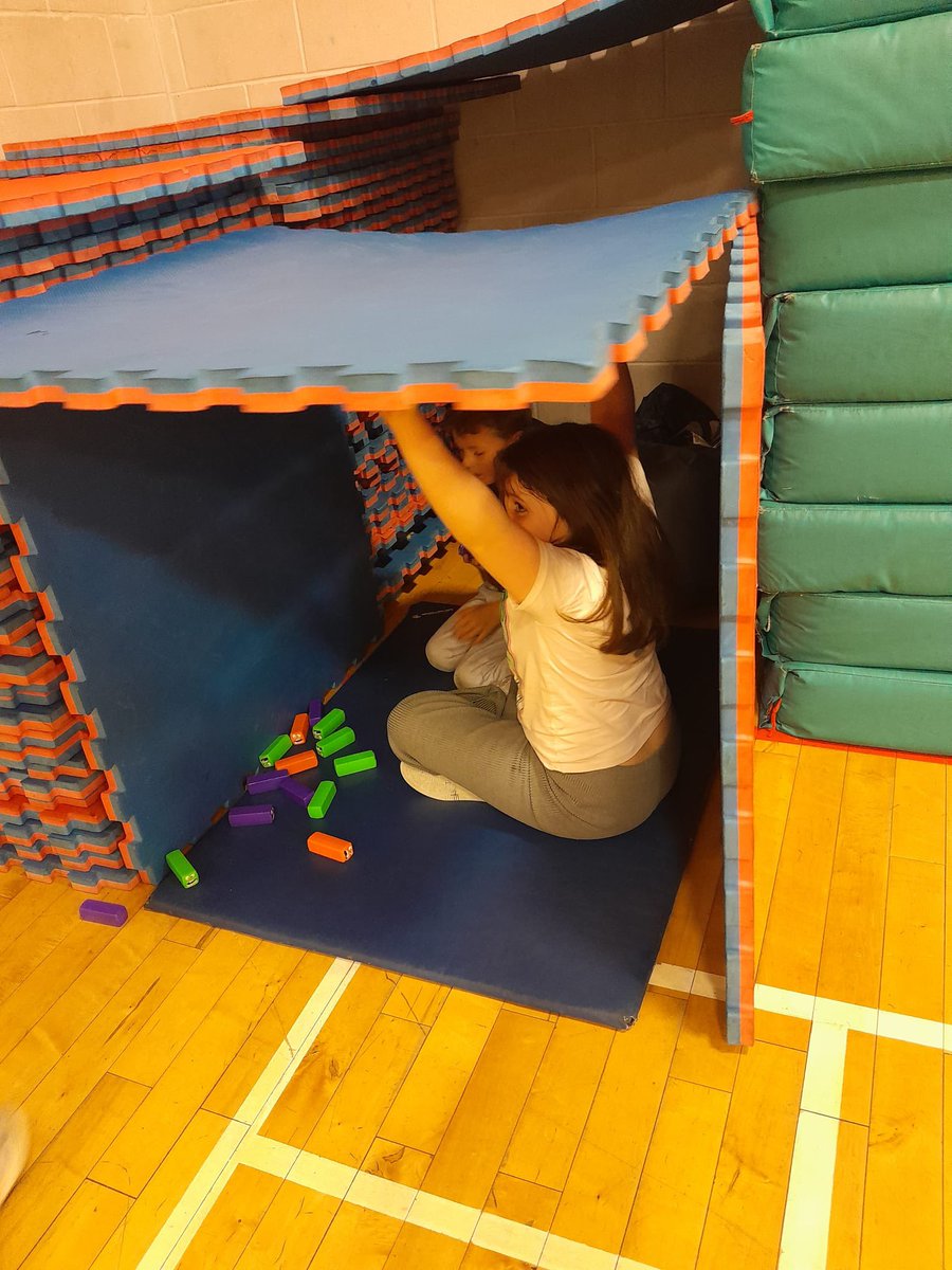 Today we done colouring in, games, football, healthy food workshop, den building and yoga 🧘 

Thu &amp; Fri 2-3:30 throughout summer 
Lunch provided 
Free 
P1-P7 only 
Must have consent form

Thanks to <a href="/clydebankha/">clydebankha</a> for funding our summer programme 🫶🏼