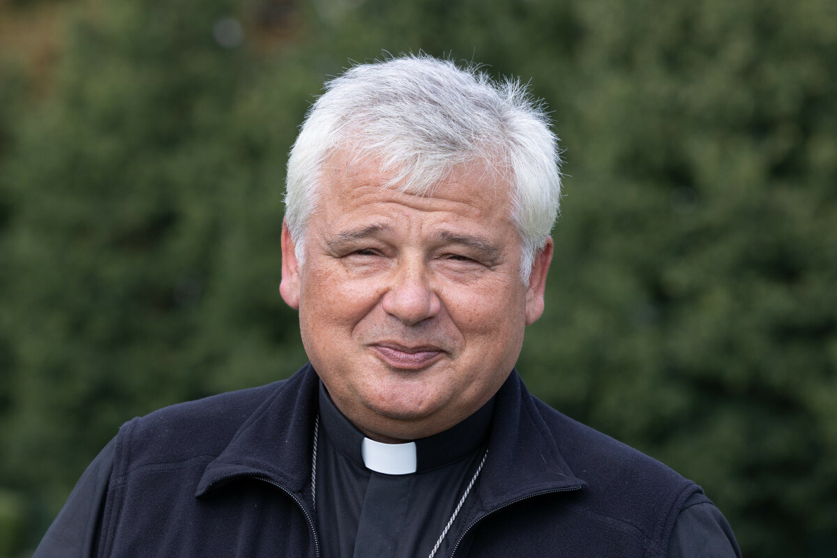 Gdy ktoś mówi: „Polska dla Polaków”, to znaczy, że nie ma miejsca dla Jezusa – przekonywał kard. Konrad Krajewski podczas mszy sprawowanej w Rzymie dla polskich uczestników Jubileuszu Młodych. Zaapelował, żeby wszystkie problemy rozwiązywać zgodnie z logiką Ewangelii.
#SerwisKAI