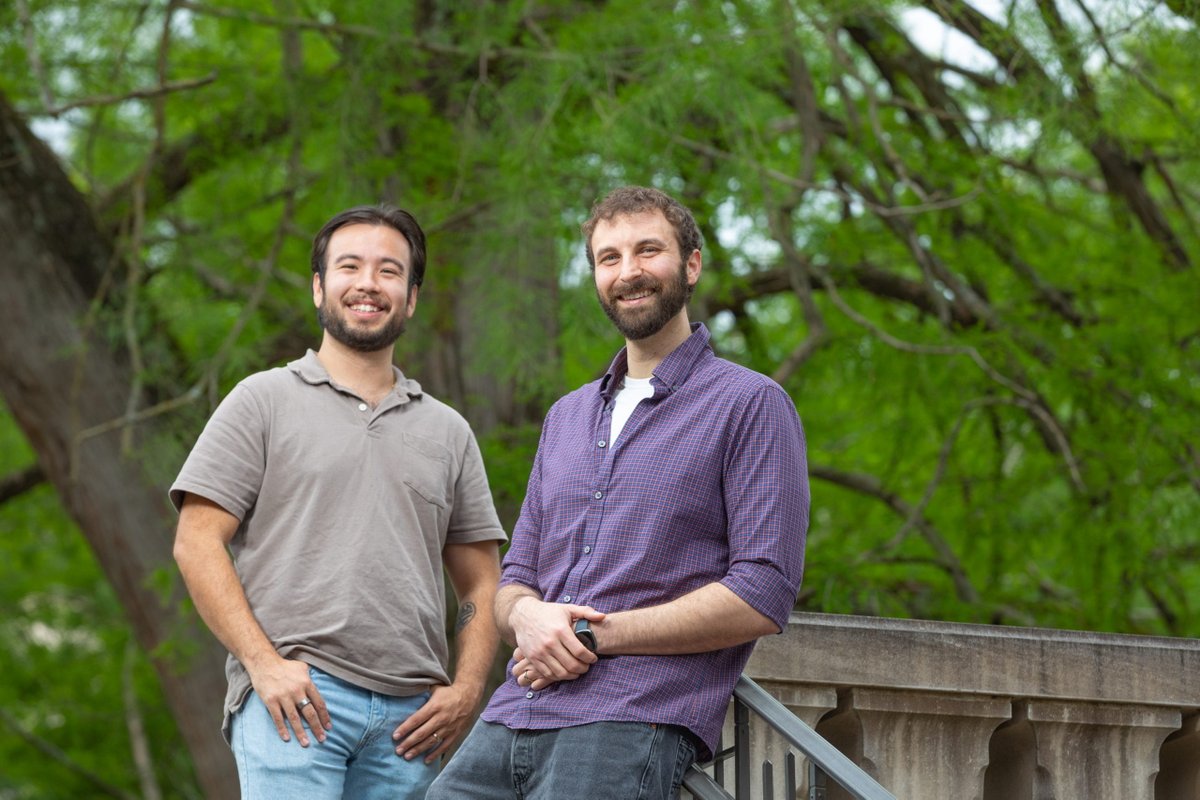 UofA Division of Research and Innovation (@uofa_research) on Twitter photo Why do we take more risks when stressed? 😰💸
A new <a href="/UArkansas/">University of Arkansas</a> study by <a href="/UArkPsych/">UArk Psychology</a> , published in Psychoneuroendocrinology, reveals stress reduces loss aversion—especially in men—leading to riskier decisions.
Read more: shorturl.at/pahWW Why do we take more risks when stressed? 😰💸
A new <a href="/UArkansas/">University of Arkansas</a> study by <a href="/UArkPsych/">UArk Psychology</a> , published in Psychoneuroendocrinology, reveals stress reduces loss aversion—especially in men—leading to riskier decisions.
Read more: shorturl.at/pahWW