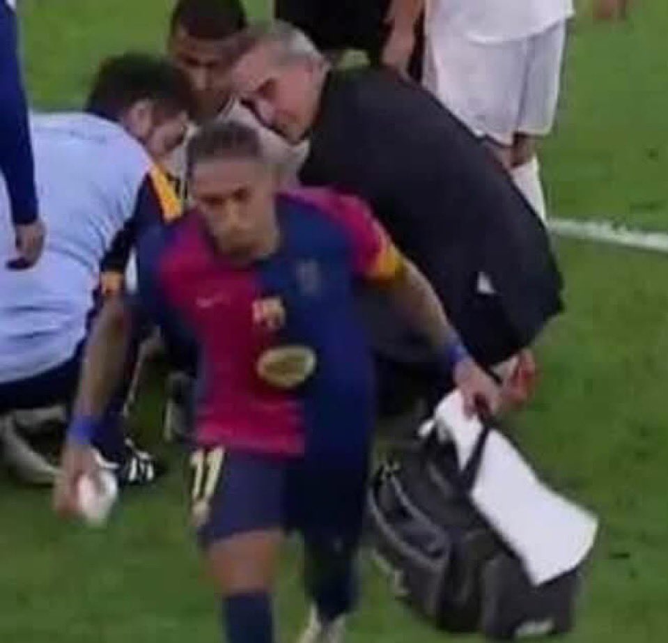 رافينها هنا يوم شال الشنطه كانه يقول ماعندنا وقت بنسجل 5️⃣ اهداف 💀💀💀💀