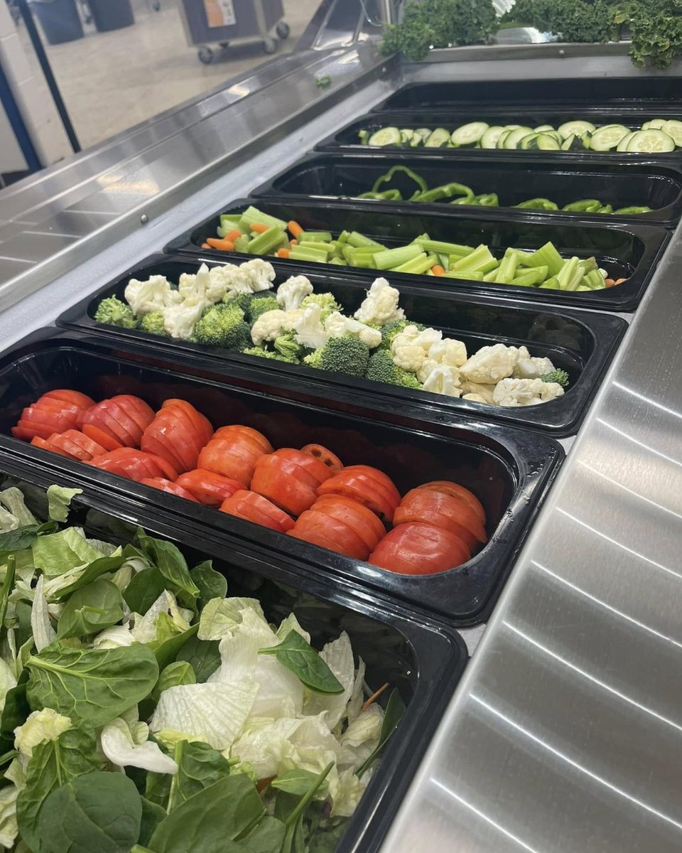sfellc (@sfellc1) on Twitter photo Back to school, back to good food.
We’re excited to welcome students into our cafés for the 25–26 school year!
Fresh ingredients, bold flavors, and plenty of variety. It’s not just lunch - it’s fueling a shared future. 🥗🍕🥦 Back to school, back to good food.
We’re excited to welcome students into our cafés for the 25–26 school year!
Fresh ingredients, bold flavors, and plenty of variety. It’s not just lunch - it’s fueling a shared future. 🥗🍕🥦