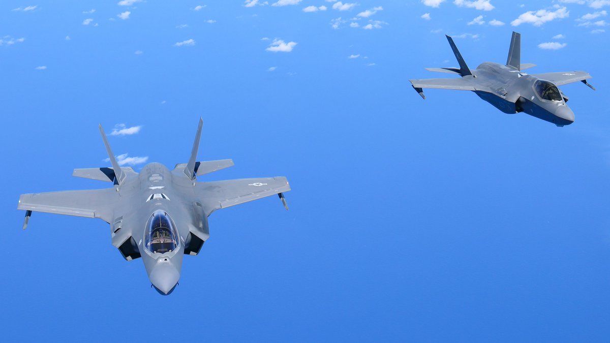 Pennsylvania National Guard (@panationalguard) on Twitter photo A KC-135 Stratotanker from the 171st Air Refueling Wing provided aerial refueling support to six <a href="/usairforce/">U.S. Air Force</a> F-35 Lightning II aircraft during a recent trip across the Pacific Ocean, en-route to Guam and Japan for a military exercise.
📷: Tech. Sgt. Andrew Stover A KC-135 Stratotanker from the 171st Air Refueling Wing provided aerial refueling support to six <a href="/usairforce/">U.S. Air Force</a> F-35 Lightning II aircraft during a recent trip across the Pacific Ocean, en-route to Guam and Japan for a military exercise.
📷: Tech. Sgt. Andrew Stover