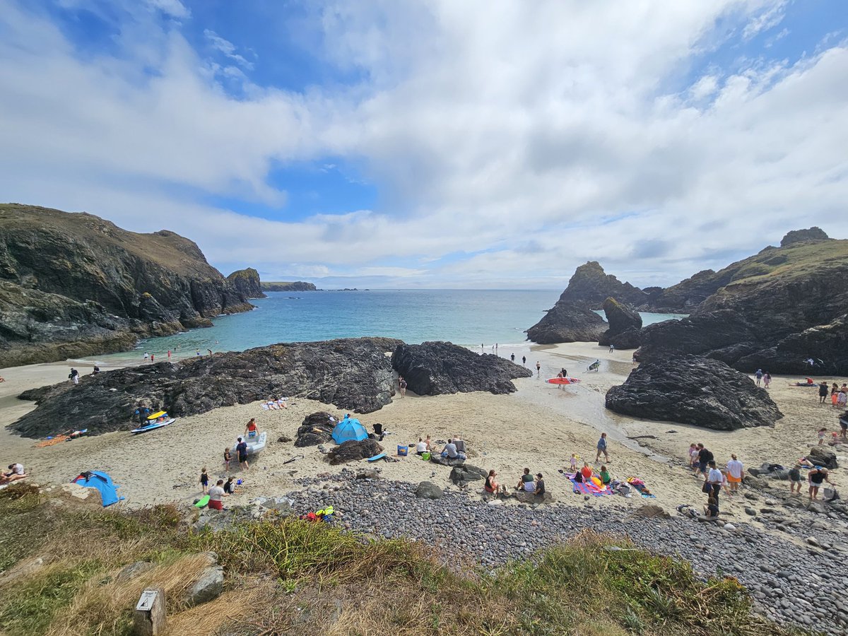 jpwidnes's tweet image. Kynance Cove today
