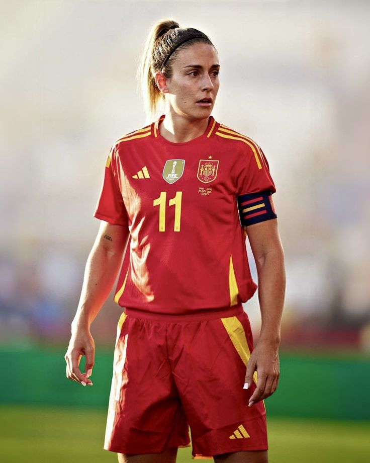 🗣️ El vestuario de España sobre la sustitución de Alexia en el minuto 70: 

"Fue injusta. Estaba doblemente marcada y ayudaba en defensa. El centro del campo funcionaba y nos lideraba".

- <a href="/MariaTikas/">Maria Tikas</a>