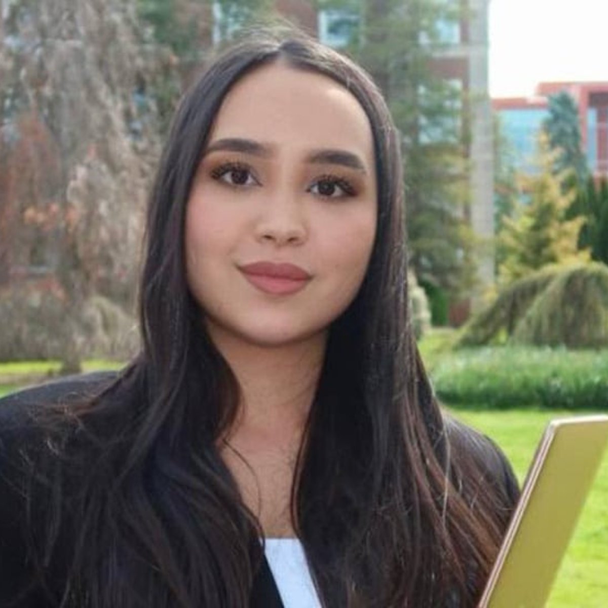 AdelphiWSB's tweet image. MS Business Analytics grad Tamanno Maripova reduced dental no-show rates by 40% using AI—earning the 2024 BrainTech Award for Best Big Data Solution.
🔗 MSBA Program: adelphi.edu/program/gradua…
🔗 Full story: techbullion.com/ai-driven-effi…