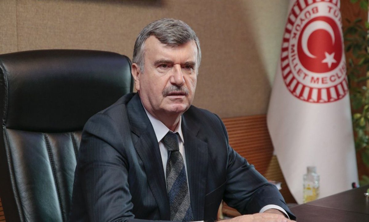 Değerli Milletvekilimiz Sayın Tahir Akyürek’in, Türkiye Büyük Millet Meclisi Terörsüz Türkiye Komisyonu üyeliğine seçilmesini büyük bir memnuniyetle öğrendim.
Kendilerini tebrik ediyor, hayırlı ve başarılı bir görev süreci diliyorum.
<a href="/Tahir_Akyurek/">Tahir Akyürek</a>