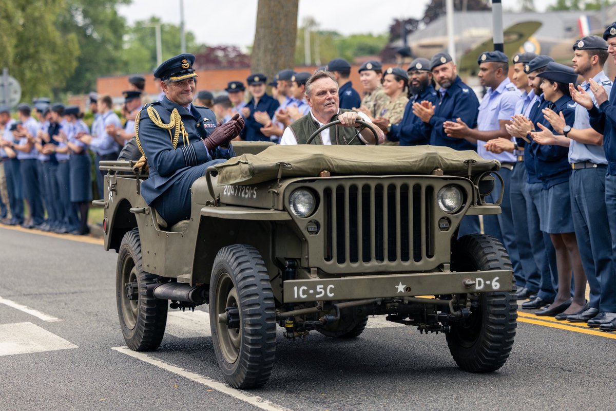 Today we bid farewell to Gp Capt Jon Hough as he handed over command of RAF Northolt to Gp Capt Lee Wales. Welcome Gp Capt Wales &amp; the very best to Gp Capt Hough in his future endeavours. As a show of thanks station personnel lined the road as he departed. 👏