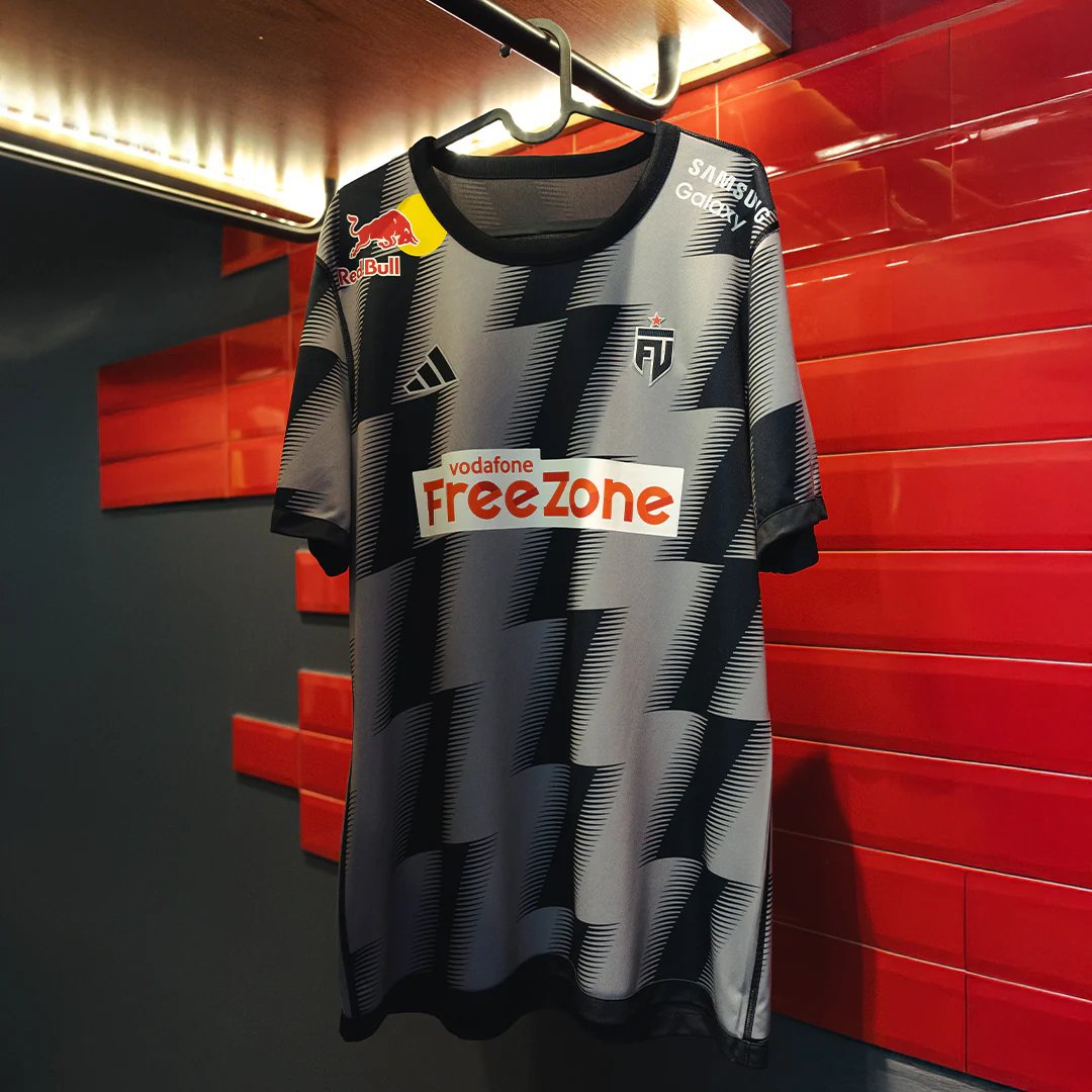 Esports Magazine (@espormagazine) on Twitter photo 🎁 1 adet FUT Esports Forması hediye ediyoruz! 🎁
Katılmak için:
🔹 Bizi ve <a href="/FUTesportsgg/">FUT Esports</a> hesabını takip edin,
🔹 Bu tweet'e RT atın.
Herkese bol şanslar! 🎉 🎁 1 adet FUT Esports Forması hediye ediyoruz! 🎁
Katılmak için:
🔹 Bizi ve <a href="/FUTesportsgg/">FUT Esports</a> hesabını takip edin,
🔹 Bu tweet'e RT atın.
Herkese bol şanslar! 🎉