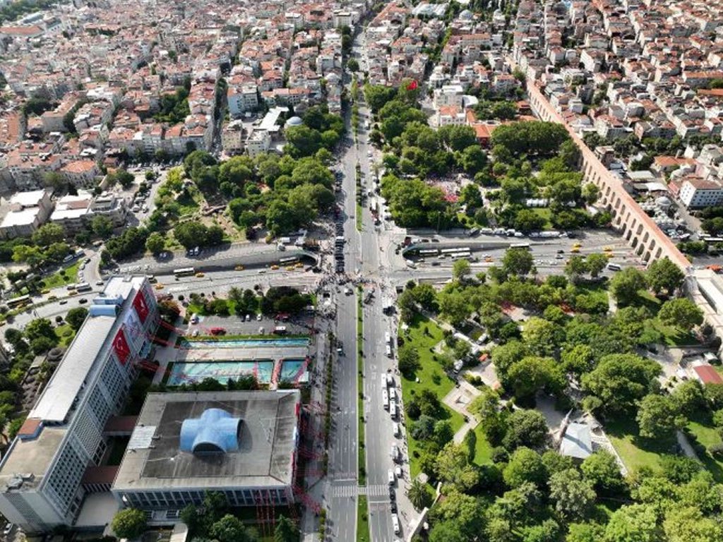 19 Mart sivil darbesinin mağdurları tarafından kurulan Aile Dayanışma Ağı, ilk buluşmasını gerçekleştiriyor.

1 Ağustos Cuma günü saat 10.30’da Saraçhane Parkı’nda yapılacak buluşmada,

Dr. Dilek Kaya İmamoğlu
Av. Seraf Özer,

tutukluların ve ailelerinin maruz kaldığı