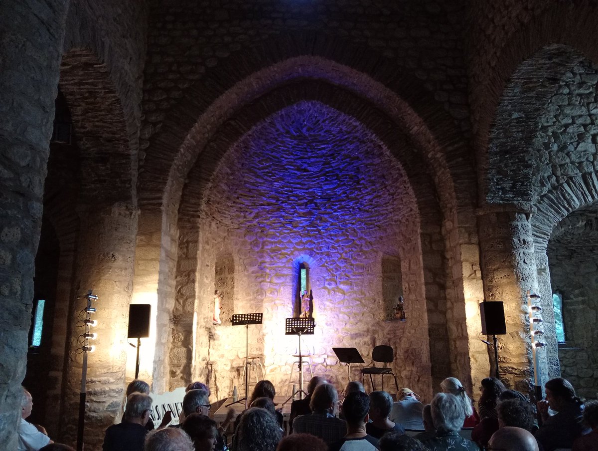 Jordi Serra (@serrajordi5) on Twitter photo "Venus i Adonis", de Shakespeare, recitat per Emma Vilarasau i Jordi Bosch, amb el violoncel de Lluís Claret. Tot en el marc incomparable de l'església de Sant Joan d'Isil. Quin luxe del <a href="/dansaneu/">Dansàneu</a> !!
<a href="/Vallsdaneu/">Turisme Valls d'Àneu</a> <a href="/visitpallars/">Turisme Pallars Sobirà</a> "Venus i Adonis", de Shakespeare, recitat per Emma Vilarasau i Jordi Bosch, amb el violoncel de Lluís Claret. Tot en el marc incomparable de l'església de Sant Joan d'Isil. Quin luxe del <a href="/dansaneu/">Dansàneu</a> !!
<a href="/Vallsdaneu/">Turisme Valls d'Àneu</a> <a href="/visitpallars/">Turisme Pallars Sobirà</a>