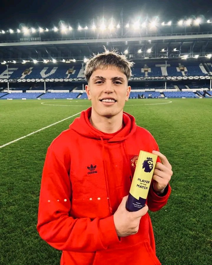🚨 Chelsea are very convinced on Garnacho as an opportunity, his name is mentioned internally every day, it’s going to be about price tag. I keep telling you about Garnacho and Chelsea! (<a href="/FabrizioRomano/">Fabrizio Romano</a>) #CFC