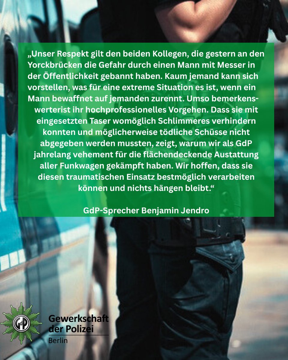 Gestern sind Kollegen in einen Einsatz mit einem Mann geraten, der mit einem Messer in der Öffentlichkeit unterwegs war und auf sie zugerannt kam - Sie konnten die Gefahrensituation mit Taser bewältigen - <a href="/Djeron7/">Benjamin Jendro</a> hat mit <a href="/MaxPribilla/">Max Pribilla</a> darüber gesprochen t-online.de/region/berlin/…
