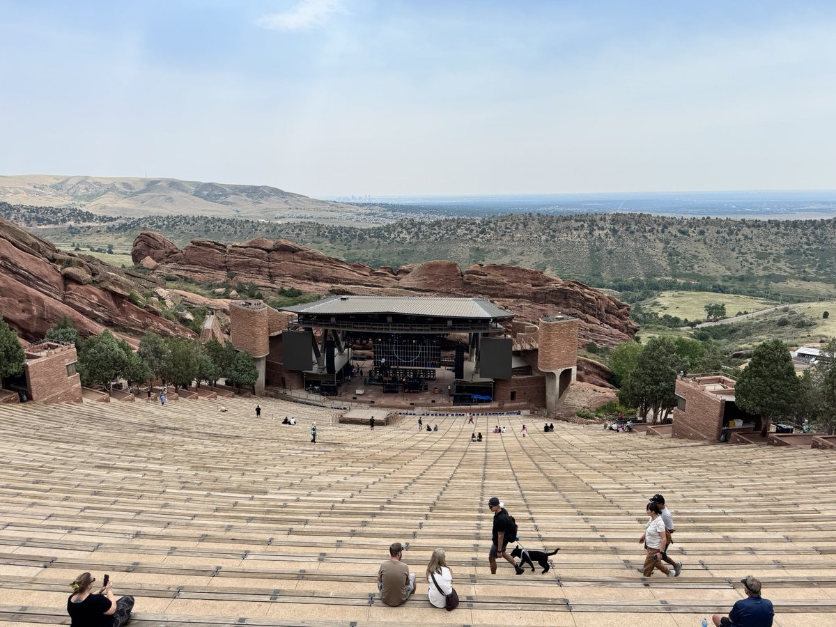 Steven Grant (@1stevengrant) on Twitter photo I'm so happy...never thought I'd get to Redrocks never mind get to see one of my favourite bands tomorrow night in <a href="/DerekAndSusan/">Tedeschi Trucks Band</a>
Doing the hike thing today 😍 I'm so happy...never thought I'd get to Redrocks never mind get to see one of my favourite bands tomorrow night in <a href="/DerekAndSusan/">Tedeschi Trucks Band</a>
Doing the hike thing today 😍