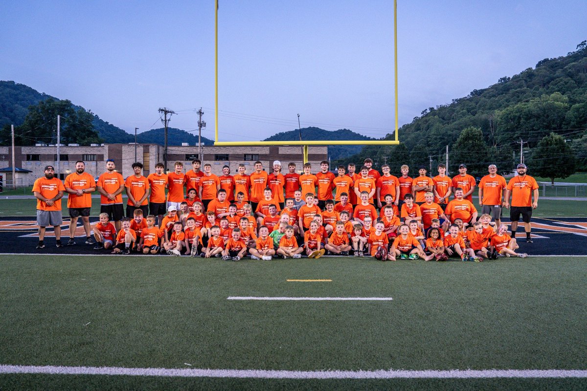 The annual Jim Conley Memorial Football Camp was a huge success. We love having our players interact with our youth in the communities. The future of football is bright in the Ville. 

#TigerTigerTiger 
#BRICKbyBRICK 
#thestandard