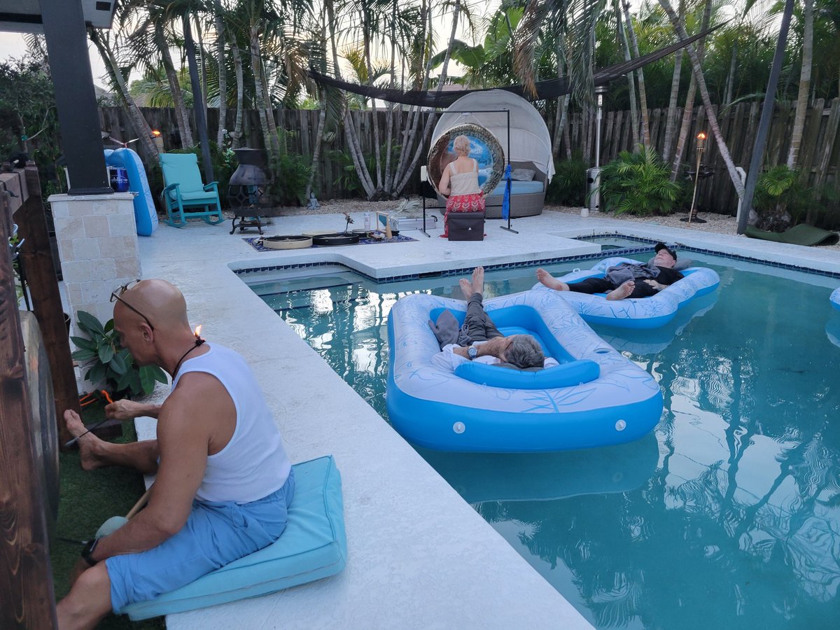 ElementalFlowX's tweet image. 🎵🌊 Drift into Bliss TODAY at our Floating Sound Ceremony! 🌊🎵
Surrender to the healing power of sound as gentle melodies and vibrations from 4 musicians wash away stress, leaving you refreshed and centered. Perfect for all seeking calm &amp;amp; connection!
 Today, July 31st 7:30pm