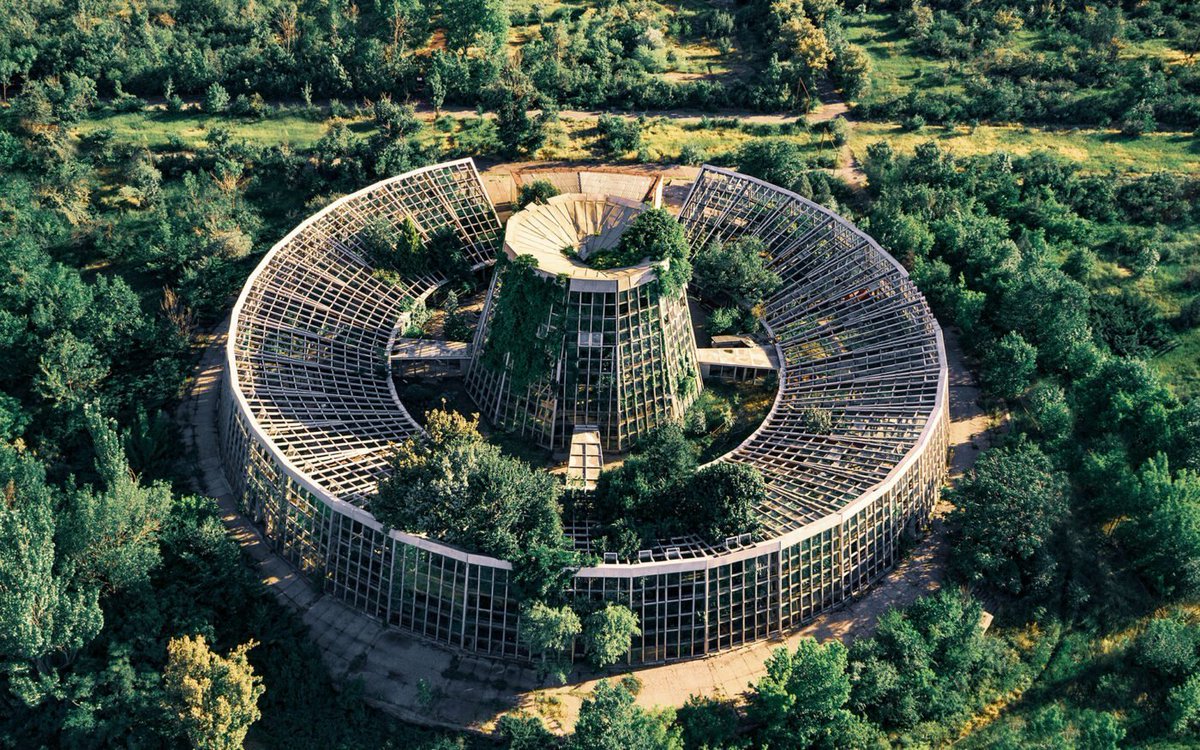 Federico Italiano (@fedeitaliano76) on Twitter photo My favourite example of 'future past':  
The Ecoepicenter, a large greenhouse at the Yerevan botanical gardens, in the capital city of Armenia. Designed by Suren Shahsuvaryan in 1979 My favourite example of 'future past':  
The Ecoepicenter, a large greenhouse at the Yerevan botanical gardens, in the capital city of Armenia. Designed by Suren Shahsuvaryan in 1979