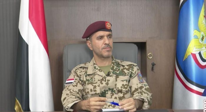 الناطق باسم المقاومة الوطنية العميد صادق دويد : #الحوثي لا يرى في الناس سوى أدوات لخدمة مشروعه..
خطاباته خالية من أي مضمون سياسي أو اهتمام بمعيشة المواطنين، وتثير السخرية داخليًا وخارجيًا