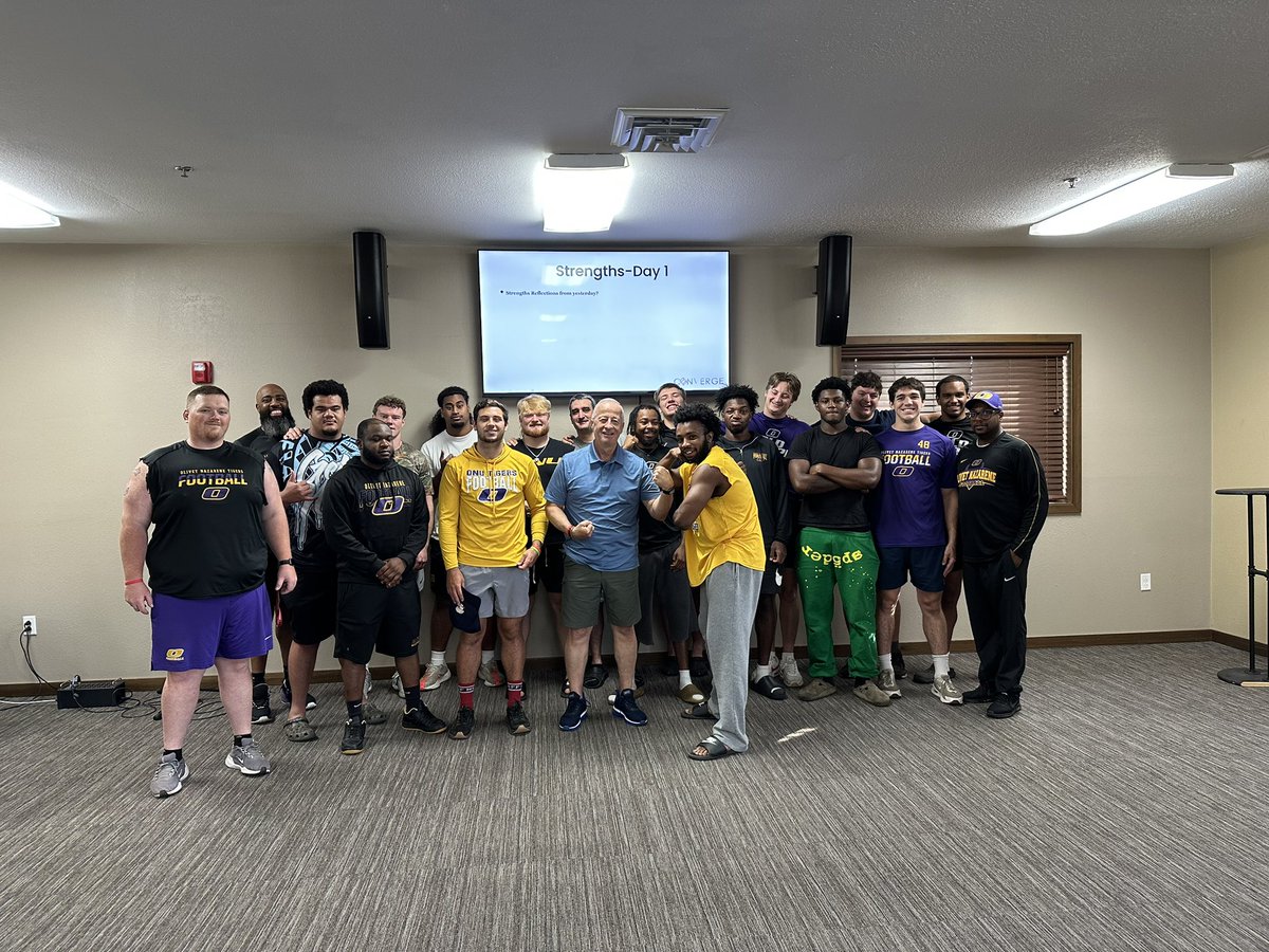 ONAZFootball's tweet image. We want to give special thank you to Special thank you to Dr. Jeff Williamson and Pastor Tone Marshall. As they worked closely with our players during the Leadership Retreat. 
-
#HateAverageBeGREAT #WinTheWest #FearTheStreak #TheTigerWay #R837 #ComeToTheBourb #HoldTheRope