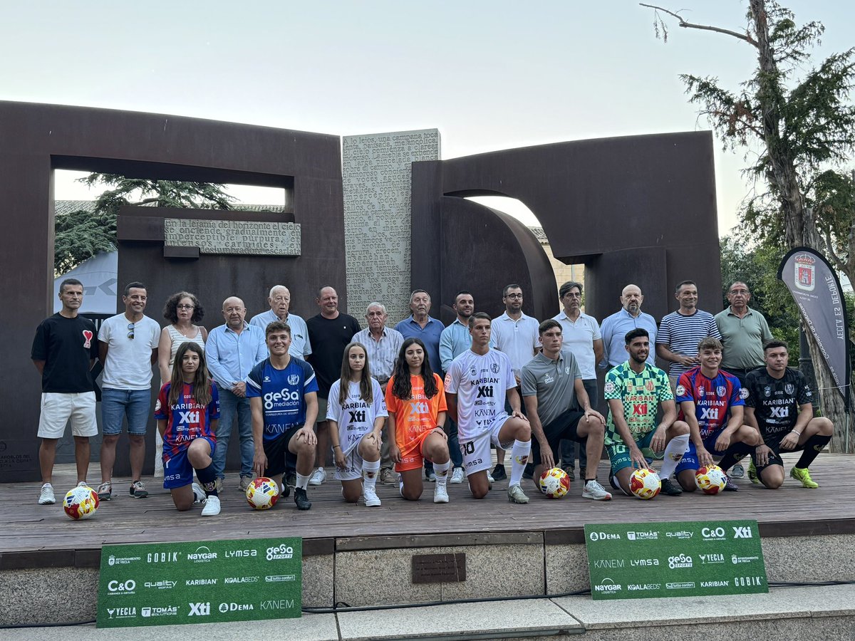 Yecla Media (@yeclamedia) on Twitter photo El <a href="/Yeclano_dptvo/">Yeclano Deportivo</a> ya tiene nueva piel, éstas son las camisetas diseñadas por Gobik para la temporada 2025-2026 El <a href="/Yeclano_dptvo/">Yeclano Deportivo</a> ya tiene nueva piel, éstas son las camisetas diseñadas por Gobik para la temporada 2025-2026