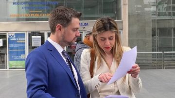 - Mira, si eliminamos el invierno, no habrá desempleados
- Excelente idea, no se diga más